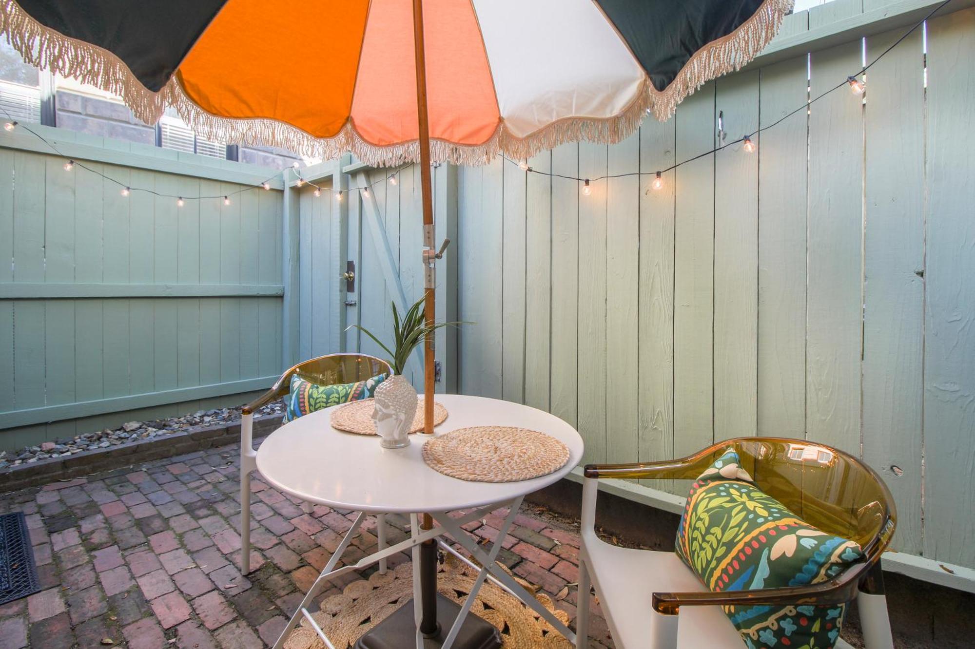 Private Patio Retreat In Charming Downtown Lejlighed Savannah Eksteriør billede